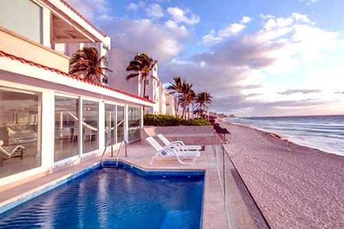 Ocean house in Cancun
