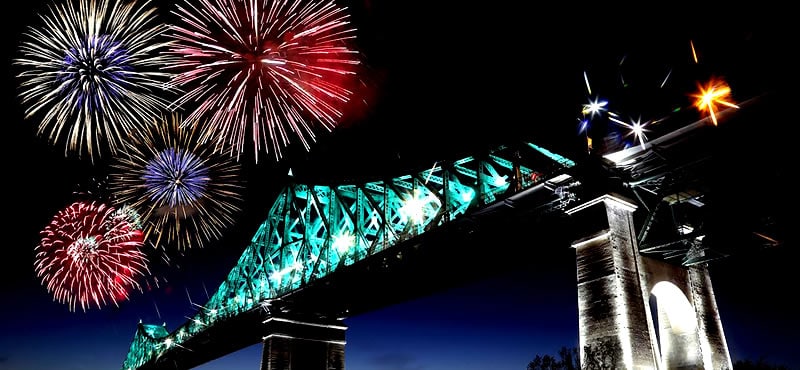 Croisière et feux d'artifice à Québec