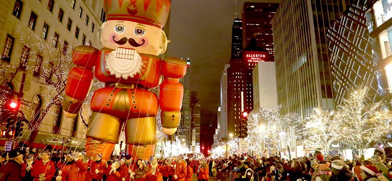 Christmas in Chicago, Gay events, Christmas Markets and New Year Fireworks