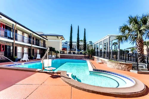 Days Inn by Wyndham Pensacola - Historic Downtown 2 out of 5