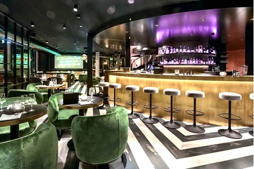 Central Plaza Hotel