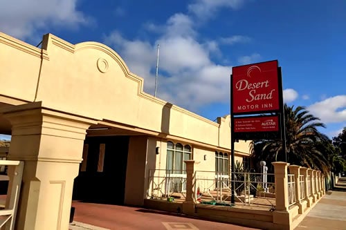 Desert Sand Motor Inn