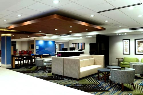 Holiday Inn Express & Suites